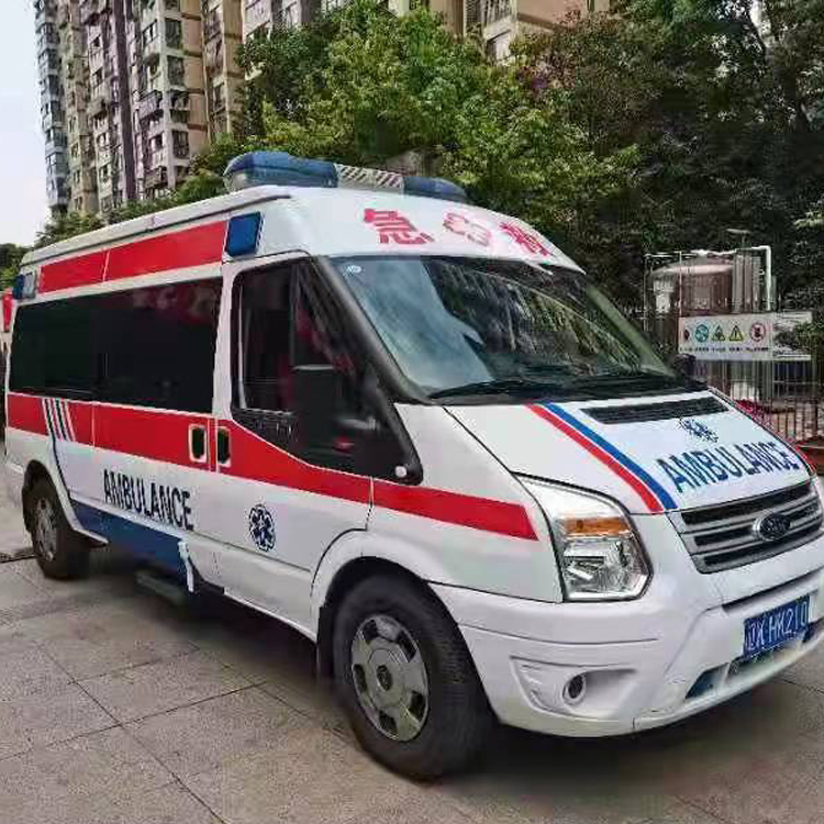 拉萨长途救护车护送病人返乡